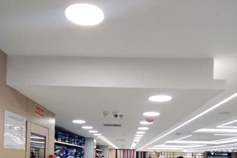 Shedding Light on the Differences: A Comprehensive Guide to LED, Incandescent, and CFL Lights