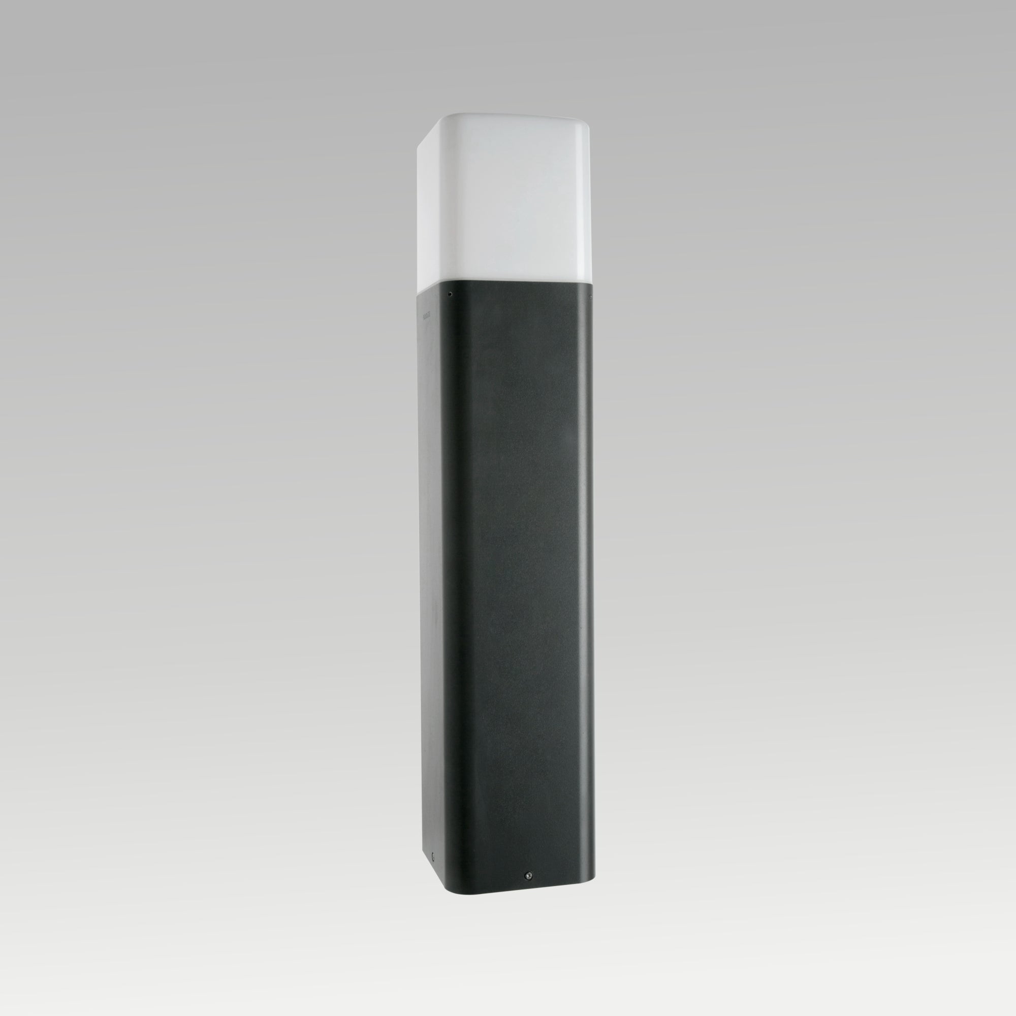 10W & B-22 Kin Bollard