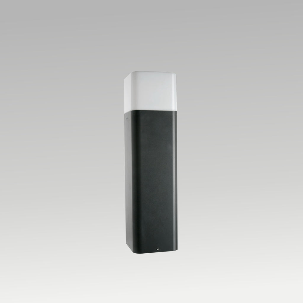 10W & B-22 Kin Bollard