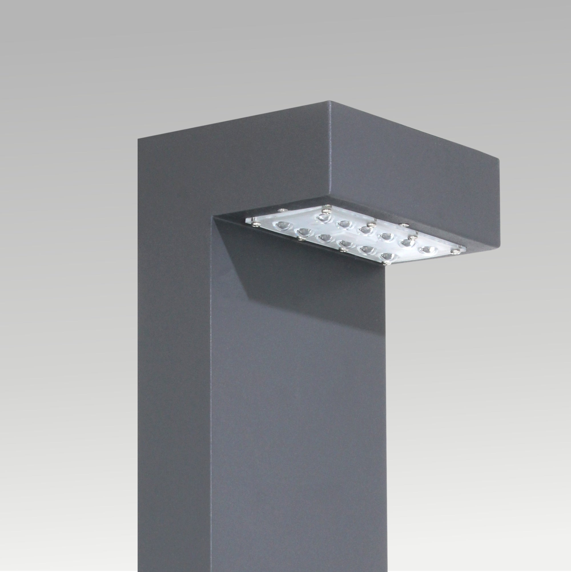 10W Ideal Bollard