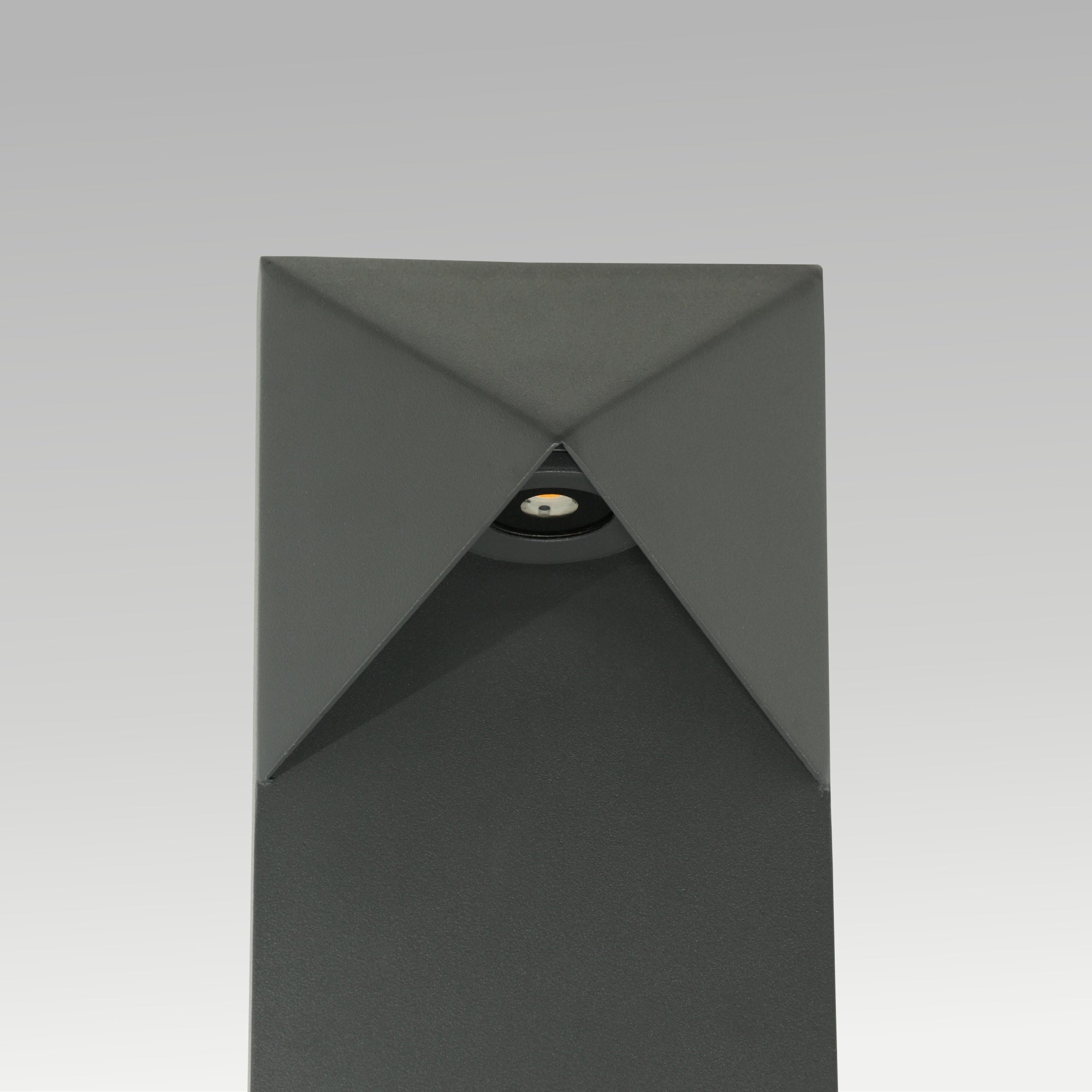 10W Cyclops Bollard
