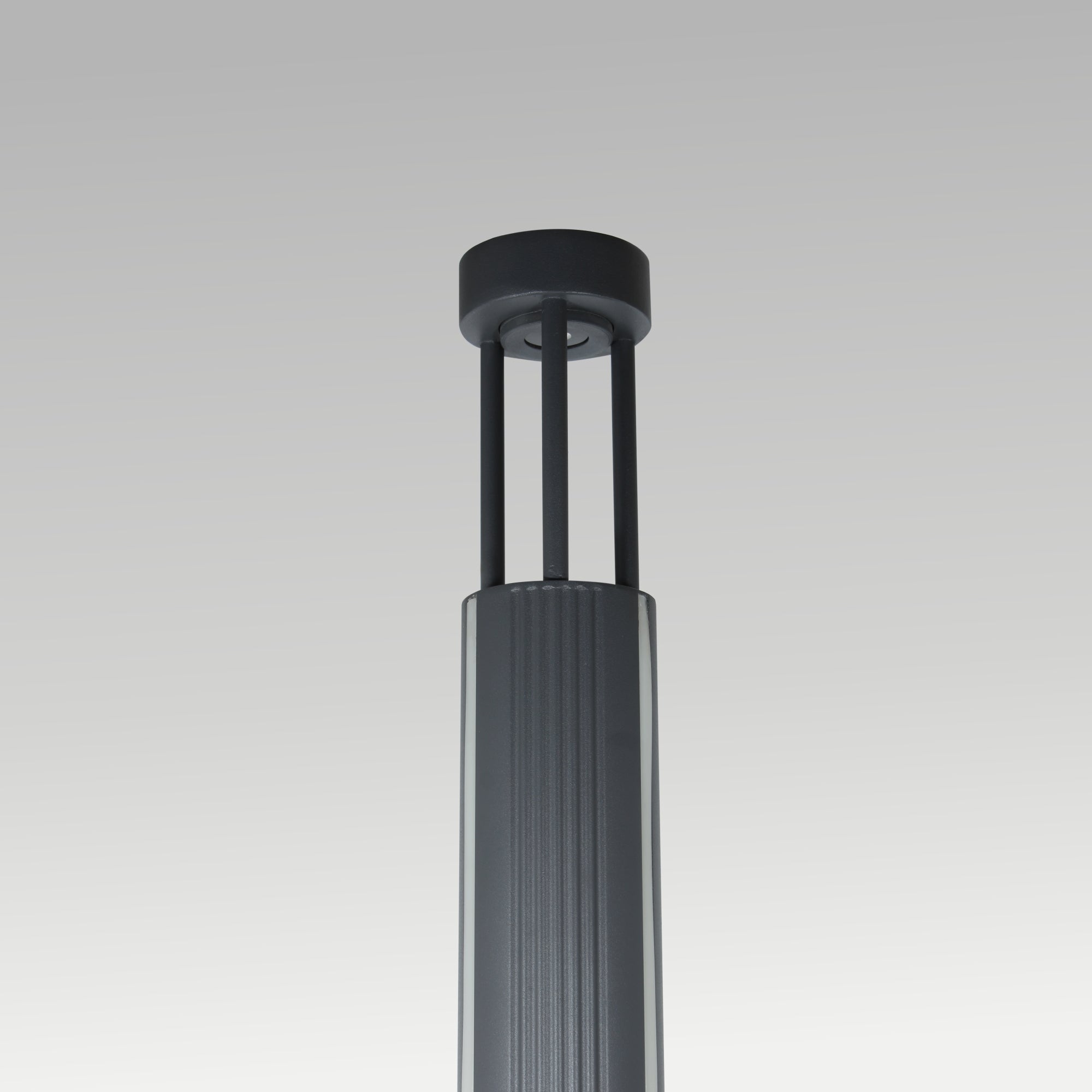 10W Achilles Bollard