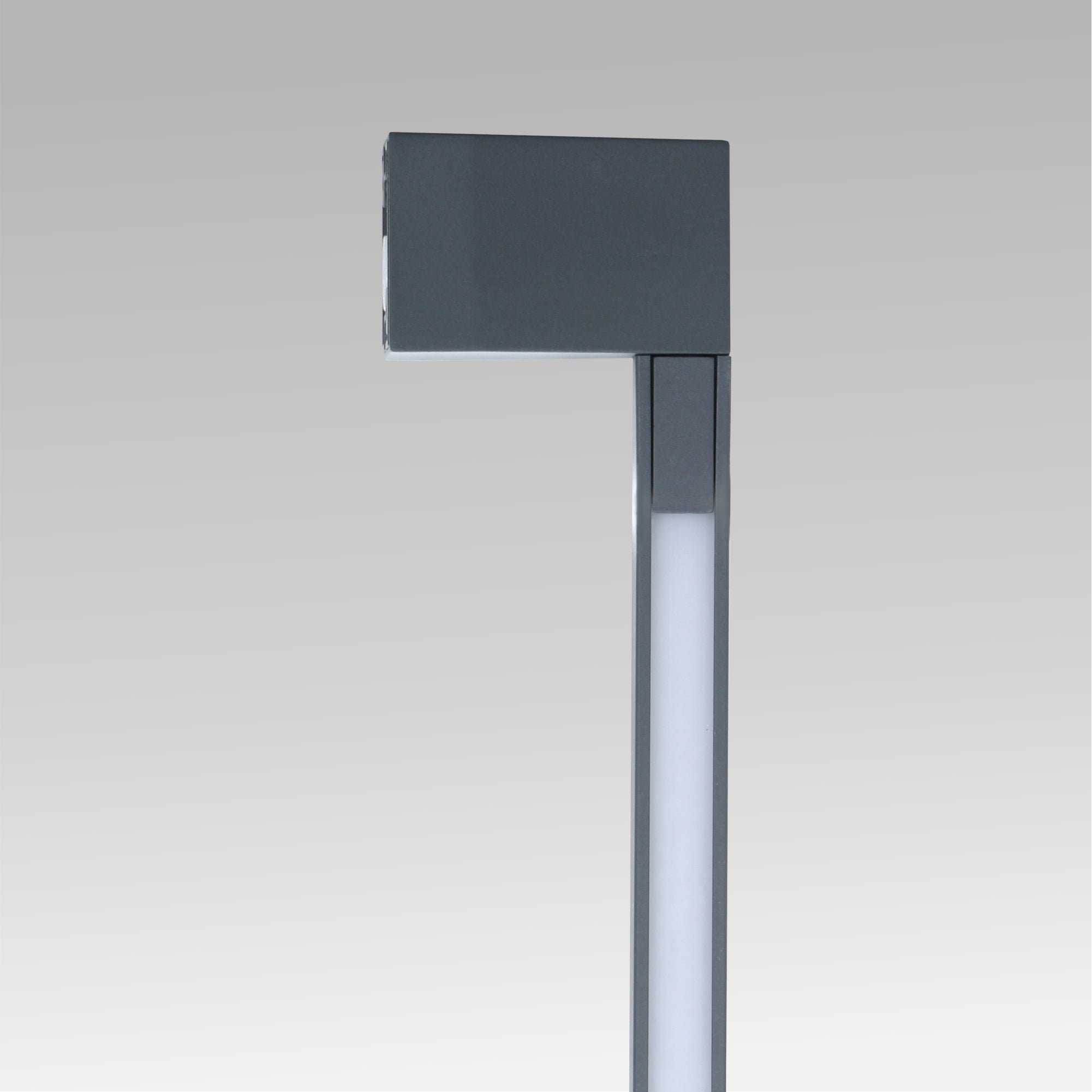 10W Linear Vertical Rotatable Wall Light