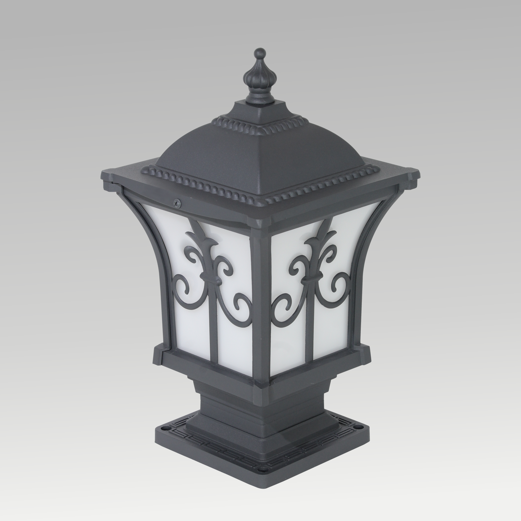 Oliver Gate Light B-22