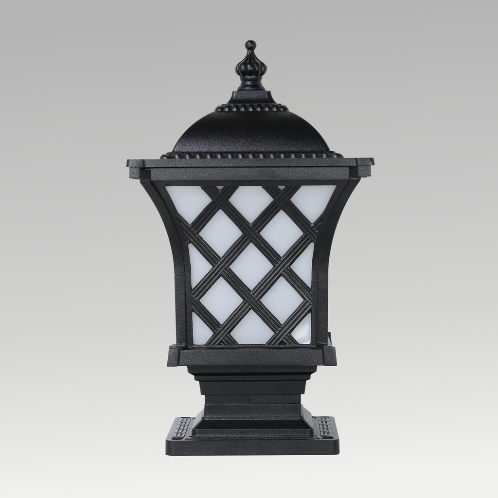 Oliver Gate Light B-22