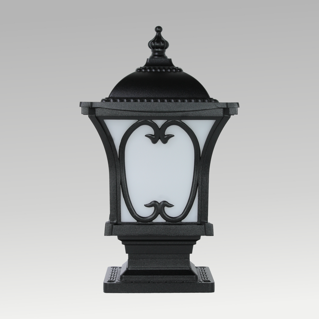 Oliver Gate Light B-22