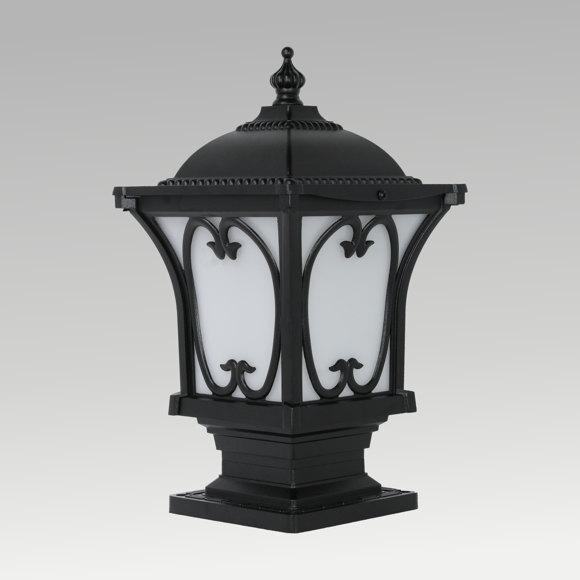 Oliver Gate Light B-22