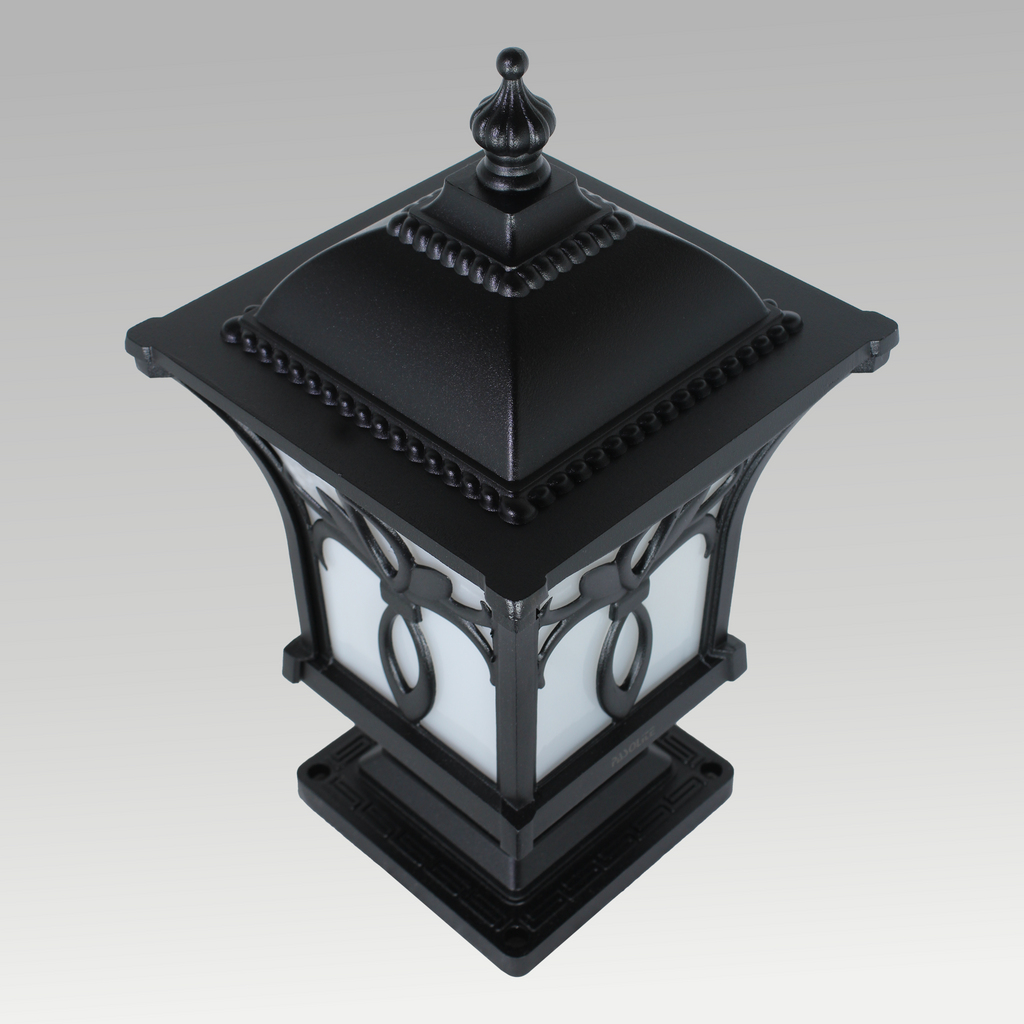 Oliver Gate Light B-22