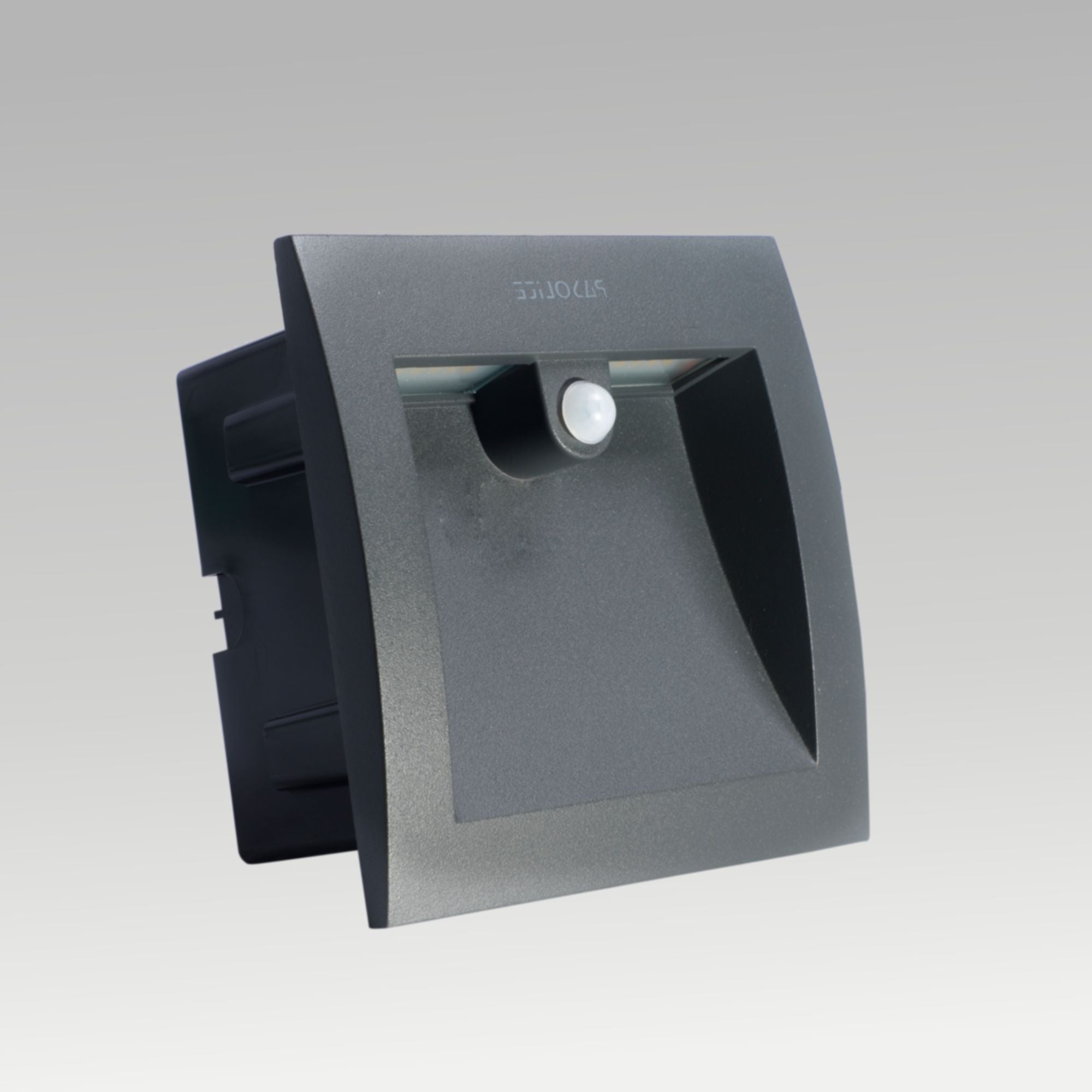 7W SENSOR SQUARE FOOT LIGHT