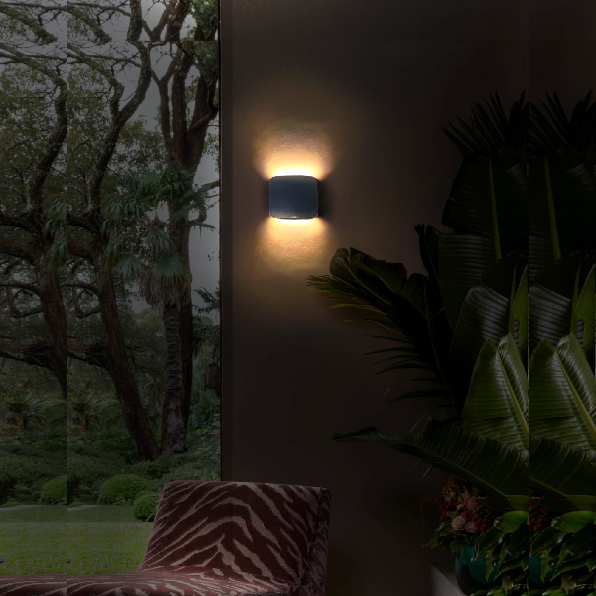2x4w Double Side Flat Outdoor Wall Light